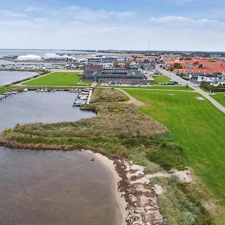 Eksklusiv Ferieoase Med Plads Til Hele Familien, Med Udsigt Til Fjorden Holiday home Ringkobing