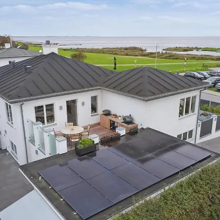 Eksklusiv Ferieoase Med Plads Til Hele Familien, Med Udsigt Til Fjorden Holiday home