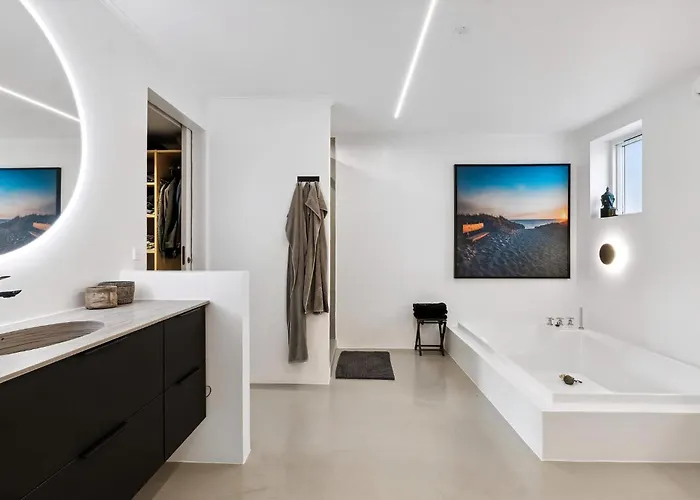 Дом отдыха Eksklusiv Ferieoase Med Plads Til Hele Familien, Med Udsigt Til Fjorden Ринкёбинг