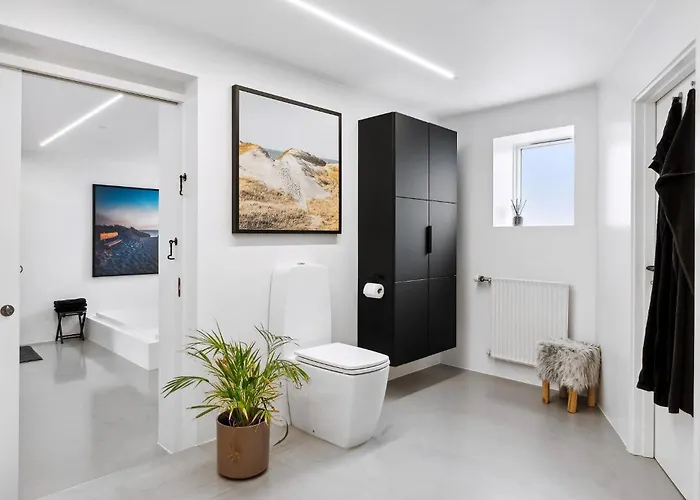 Дом отдыха Eksklusiv Ferieoase Med Plads Til Hele Familien, Med Udsigt Til Fjorden Ринкёбинг