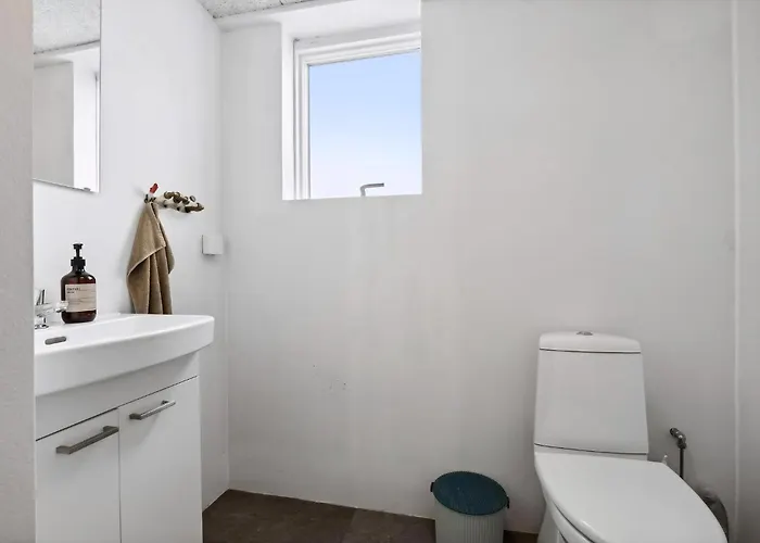 Eksklusiv Ferieoase Med Plads Til Hele Familien, Med Udsigt Til Fjorden